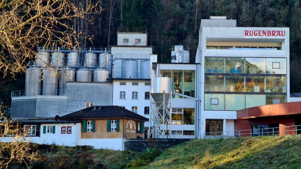 Interlaken Golden Triangle Unspunnen ruin, Rugenbräu brewery Trinkhalle 2